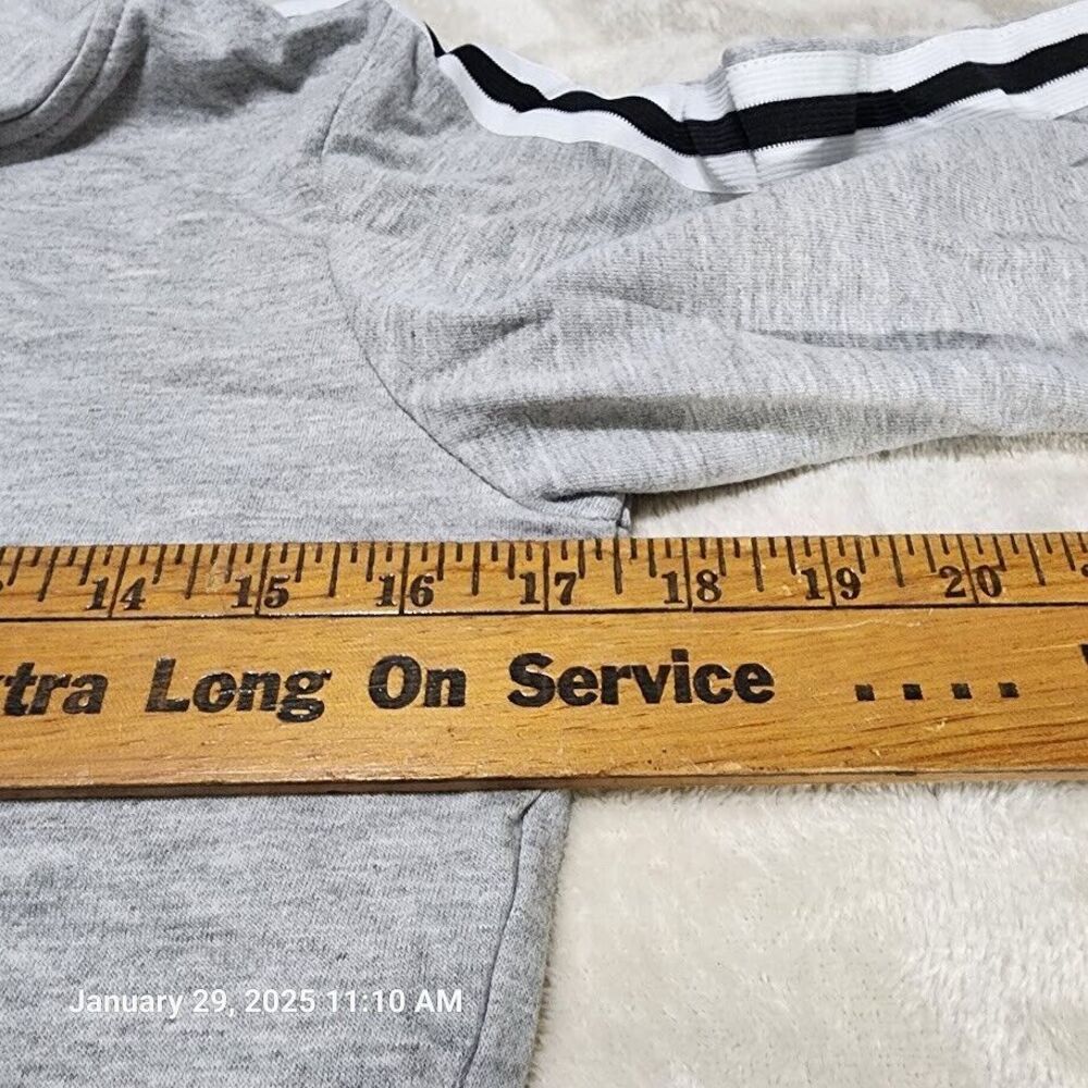 Couple TX Sweatshirt Hoodie Women's Sz Medium Grey Stripe Sleeve Kangaroo Pocket - Picture 8 of 9
